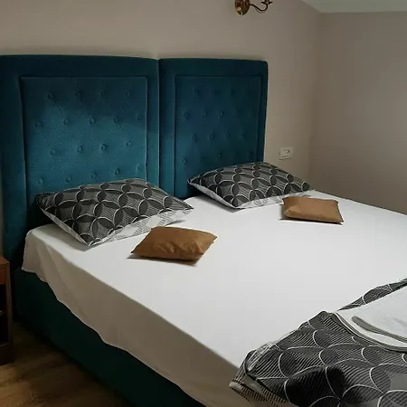 Pensiunea La Iani 3*